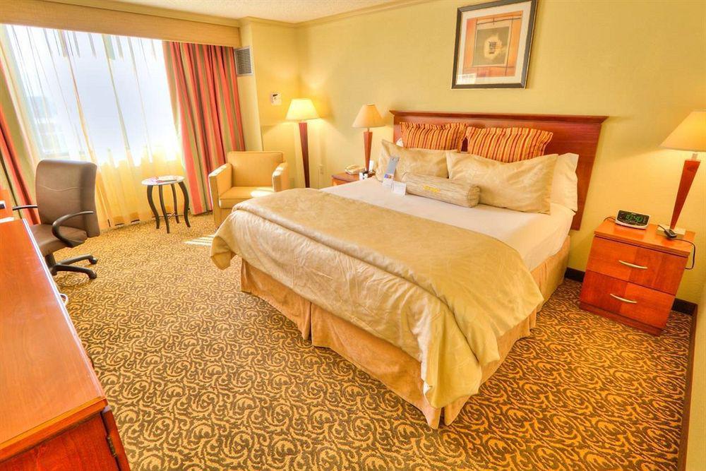 Holiday Inn Tampa Westshore - Airport Area By Ihg מראה חיצוני תמונה